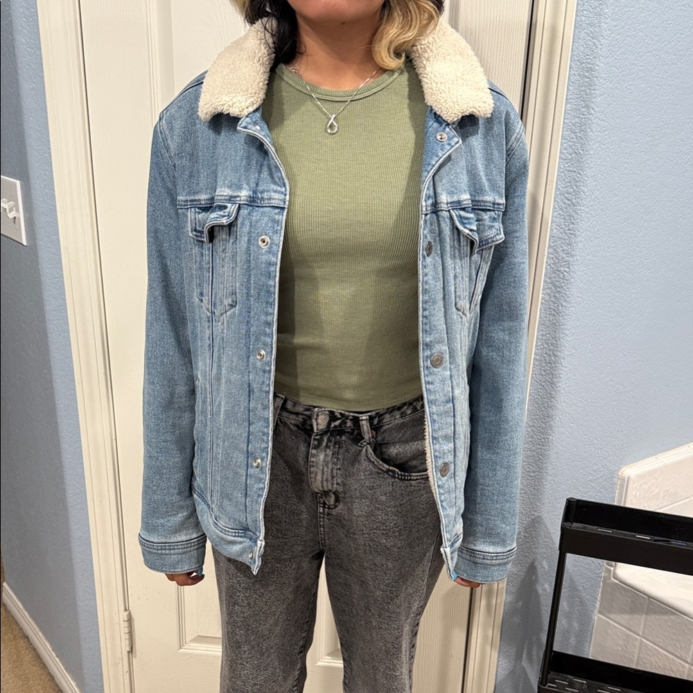 Hollister Classic Blue Denim Jacket with Cream Wool Lining